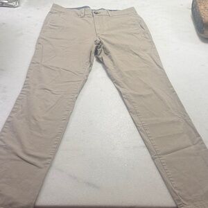 Vineyard Vines Men's Tan Chinos